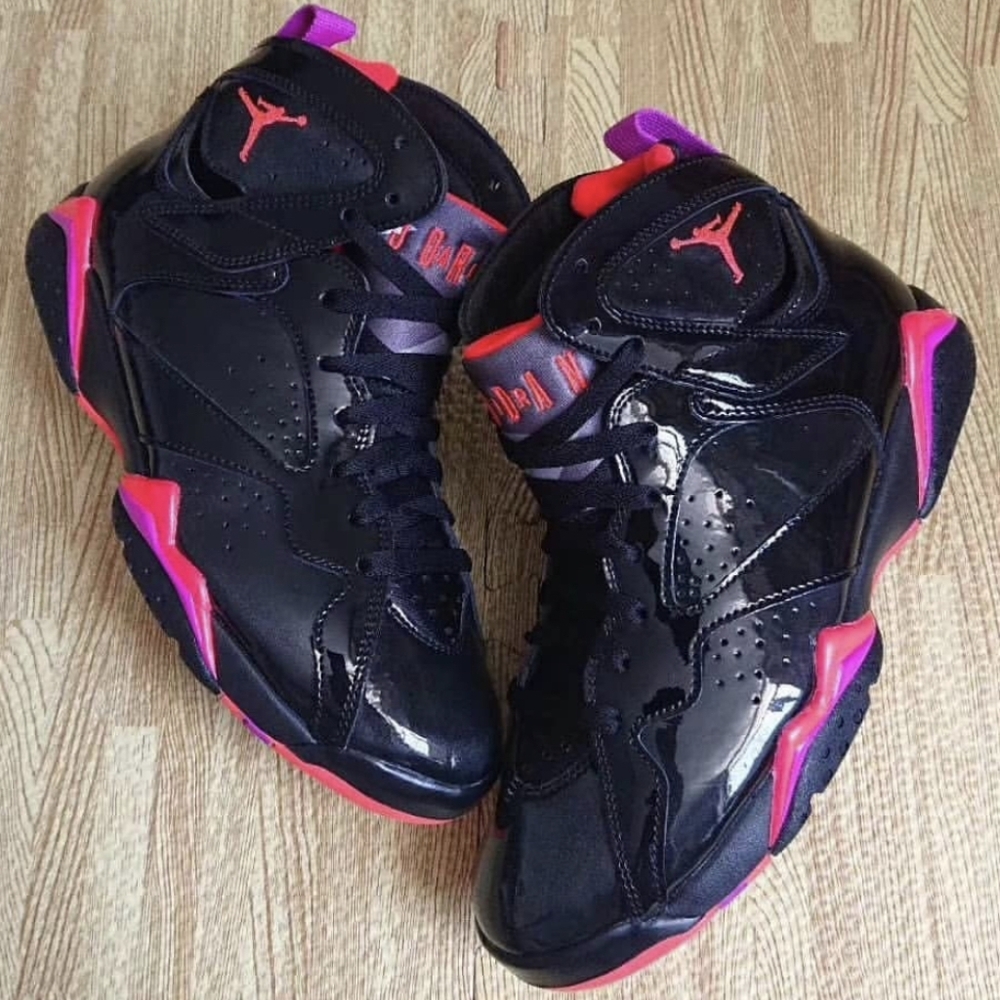 Jordan 7 Retro "Black/Bright Crimson/Anthracite" Women